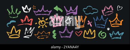 Couronnes royales colorées dessinées à la main isolées sur fond noir. Ensemble de coups de pinceau Prince diadems. Tiare de princesse grunge, accessoires de tête de reine royale, étoiles, points, soleil et lignes ondulées dans le style graffiti Illustration de Vecteur