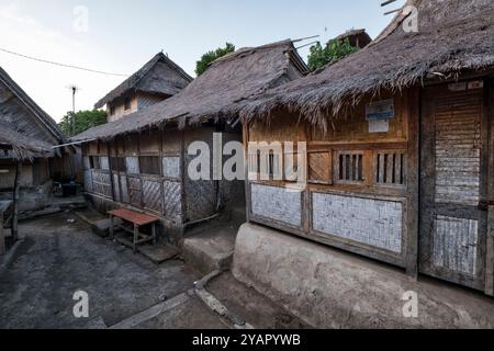 Village traditionnel de Sasak, Praya, Lombok, Indonésie, Asie Banque D'Images