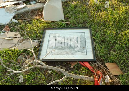 Bâtiments endommagés par la tempête usage éditorial uniquement le 12 octobre 2024. Gulfport, Floride, États-Unis. Après l'ouragan Helene et Milton. Onde de tempête et vents violents lavés Banque D'Images