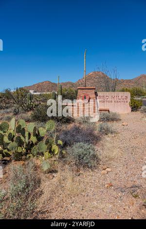 Signez au Red Hills Visitor Center du monument national Organ Pipe Cactus dans le sud de l'Arizona, aux États-Unis Banque D'Images
