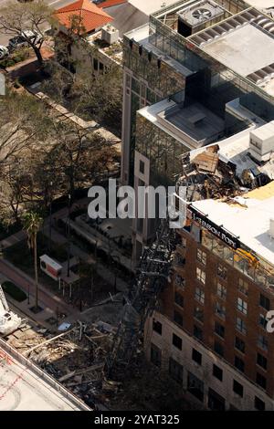 Petersburg, FL, États-Unis. 15 octobre 2024. Vue aérienne des séquelles à Petersburg, Floride après l'ouragan Milton le 15 octobre 2024. Crédit : Mpi34/Media Punch/Alamy Live News Banque D'Images