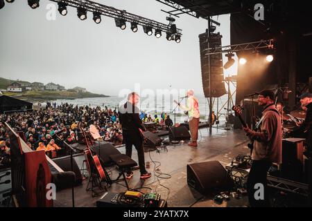 Sydregote, île Féroé. 20 juillet 2024. Le musicien, chanteur et auteur-compositeur féroïen Teitur donne un concert en direct lors du festival de musique féroïen G Festival 2024 à Sydregote. Banque D'Images