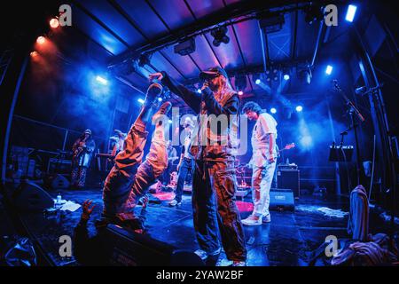 Sydregote, île Féroé. 20 juillet 2024. Le groupe féroïen Aggrasoppar donne un concert live lors du festival de musique féroïen G Festival 2024 à Sydregote. Banque D'Images