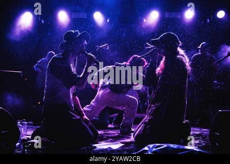 Sydregote, île Féroé. 20 juillet 2024. Le groupe féroïen Aggrasoppar donne un concert live lors du festival de musique féroïen G Festival 2024 à Sydregote. Banque D'Images