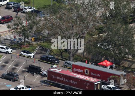 Sarasota, Floride, États-Unis. 15 octobre 2024. Vue aérienne des séquelles à Sarasota, en Floride, après l'ouragan Milton le 15 octobre 2024. Crédit : Mpi34/Media Punch/Alamy Live News Banque D'Images