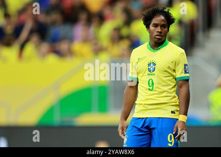 Brasilia, Brésil. 15 octobre 2024. Le brésilien Endrick regarde, lors du match entre le Brésil et le Pérou pour la 10e manche des qualifications FIFA 2026, au stade Mane Garrincha, à Brasilia, au Brésil, le 15 octobre 2024. Photo : Heuler Andrey/DiaEsportivo/Alamy Live News crédit : DiaEsportivo/Alamy Live News Banque D'Images