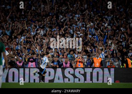 Buenos Aires, Buenos Aires, Argentine. 15 octobre 2024. Lionel Messi de l'Argentine célèbre le match entre l'Argentine et la Bolivie dans le cadre des qualifications pour la Coupe du monde de la FIFA 2026 à l'Estadio Mas Monumental, le 15 octobre 2024 à Buenos Aires, Argentine (crédit image : © Roberto Tuero/ZUMA Press Wire) USAGE ÉDITORIAL SEULEMENT! Non destiné à UN USAGE commercial ! Banque D'Images