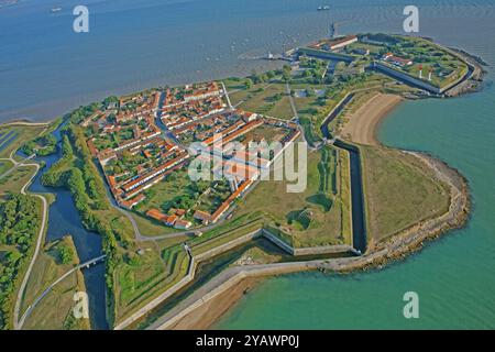 France, Charente-maritime, Ile d'Aix, pointe Ste Catherine, vue aérienne Banque D'Images