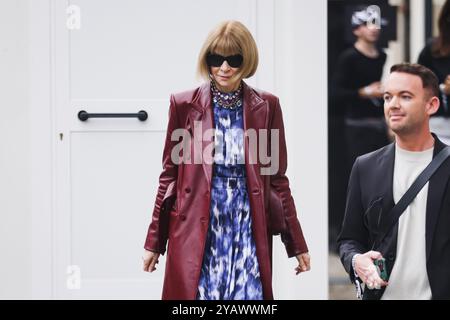 Anna Wintour assiste au Boss Fashion Show pendant le Milan Womenswear printemps/été 2025 à Milan, Italie, le 18 septembre 2024 (photo par Alessandro Bremec/NurPhoto). Banque D'Images