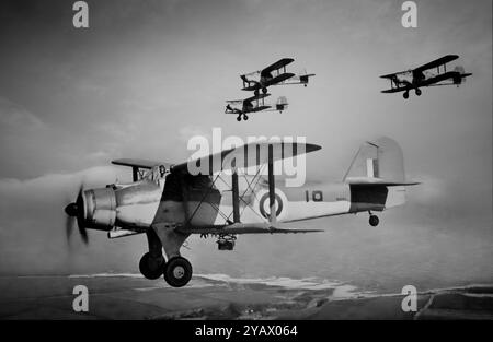 Un vol de Fairey albacores, un transporteur à un seul moteur-charge Bombardier-torpilleur/biplan construit par Fairey Aviation entre 1939 et 1943 pour la Royal Navy Fleet Air Arm et utilisé pendant la Seconde Guerre mondiale. Il avait un équipage de trois hommes, et a été conçu pour détecter et de reconnaissance ainsi que des bombardements niveau piqué, et qu'un bombardier lance-torpilles. Il a été conçu comme un remplacement pour le vieillissement des Fairey Swordfish, qui avait été mis en service en 1936, mais a été retiré avant qu'il, d'être remplacé par le Fairey Barracuda et Grumman Avenger torpedo bombers monoplan. Banque D'Images