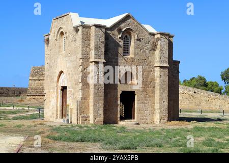 Église apostolique arménienne dans la ville fortifiée de Famagouste (Gazimagusa) Chypre du Nord. Construit au XIVe siècle par des réfugiés arméniens de Cilicie Banque D'Images