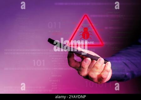 Hacker en sweat à capuche thème sombre Hacker dans un sweat à capuche bleu debout devant un fond de codage avec des flux binaires et des termes de sécurité de l'information cyberse Banque D'Images
