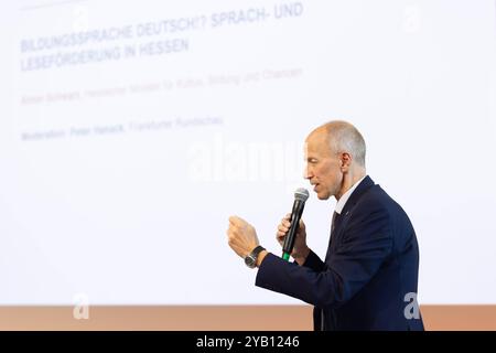 Buchmesse Frankfurt 2024 Armin Schwarz, der hessische Minister für Kultus, Bildung und Chancen, referiert zum Thema Bildungssprache Deutsch Sprach- und Lernförderung in hessen . Buchmesse Frankfurt 2024., Frankfurt am main Hessen Deutschland Messegelände *** Foire du livre Francfort 2024 Armin Schwarz, ministre de la culture, de l'éducation et des opportunités de Hesse, parlera de l'allemand comme langue d'enseignement langue et soutien à l'apprentissage à la Foire du livre de Hesse Francfort 2024 , Francfort-sur-le-main Hesse Allemagne Exhibition Grounds Banque D'Images