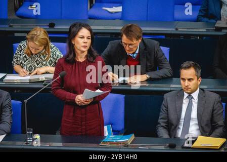 Berlin, Deutschland. 16 octobre 2024. Annalena Baerbock, ministre fédérale des Affaires étrangères, photographiée lors d'une interview accordée au gouvernement à Berlin, le 16 octobre 2024. Crédit : dpa/Alamy Live News Banque D'Images