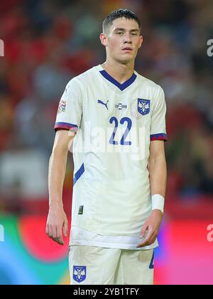 Cordoue, Espagne. 15 octobre 2024. La serbe Andrija Maksimovic lors du match de l'UEFA Nations League opposant l'Espagne à la Serbie a joué au Nuevo Arcangel Stadium le 15 octobre 2024 à Cordoue, en Espagne. (Photo de Antonio Pozo/PRESSINPHOTO) crédit : AGENCE SPORTIVE PRESSINPHOTO/Alamy Live News Banque D'Images