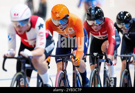 BALLERUP - 16/10/2024, Lorena Wiebes pendant la course de scratch féminine le premier jour des Championnats du monde de cyclisme sur piste au Ballerup Super Arena. ANP IRIS VAN DEN BROEK Banque D'Images