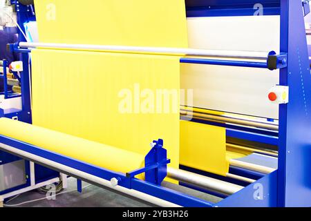 Machine d'inspection de tissu de mesure dans l'atelier Banque D'Images