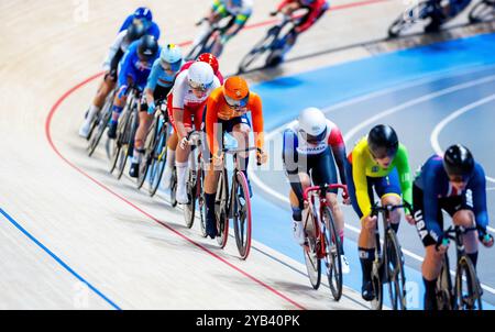 BALLERUP - 16/10/2024, Lorena Wiebes pendant la course de scratch féminine le premier jour des Championnats du monde de cyclisme sur piste au Ballerup Super Arena. ANP IRIS VAN DEN BROEK Banque D'Images