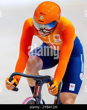 BALLERUP - 16/10/2024, Lorena Wiebes pendant la course de scratch féminine le premier jour des Championnats du monde de cyclisme sur piste au Ballerup Super Arena. ANP IRIS VAN DEN BROEK Banque D'Images