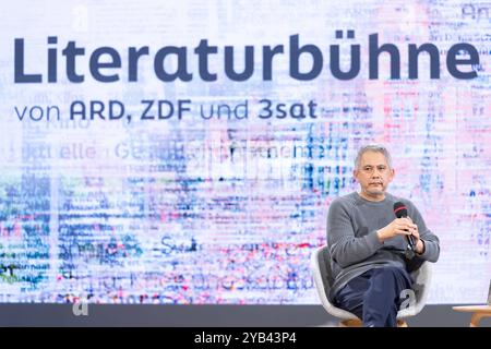 Buchmesse Francfort 2024 Andre Kubiczek auf der ARD/ZDF/3Sat Bühne. Buchmesse Frankfurt 2024., Frankfurt am main Hessen Deutschland Messegelände *** Foire du livre Francfort 2024 Andre Kubiczek sur la scène ARD ZDF 3Sat Foire du livre Francfort 2024 , Francfort am main Hesse Allemagne Parc des expositions Banque D'Images