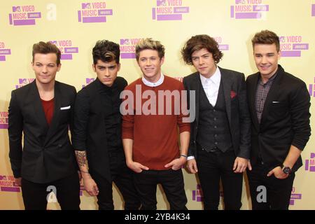 LOS ANGELES, CA - 06 SEPTEMBRE : One Direction aux MTV Video Music Awards 2012 au Staples Center le 6 septembre 2012 à Los Angeles, Californie. © mpi28/MediaPunch inc. Banque D'Images