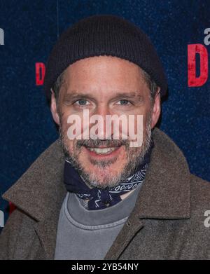 Londres, Royaume-Uni. 16 octobre 2024. Bertie Carvel a assisté à la soirée presse pour 'la duchesse [de Malfi]' au Trafalgar Theatre à Londres. Crédit : SOPA images Limited/Alamy Live News Banque D'Images