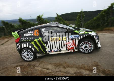 Trèves, Allemagne, le 21 août 2011, Ken Block et son copilote Alex Gelsomino dans leur Ford Fiesta au Rainy SS16 (Moselwein 1) du WRC ADAC Deutsc Banque D'Images