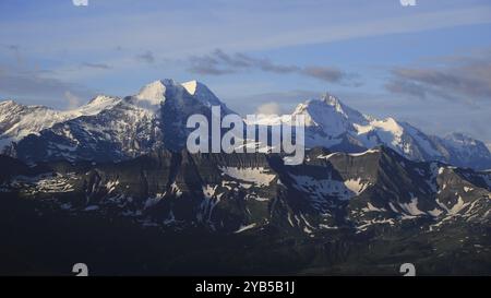 Célèbres montagnes Eiger, Monch et Jungfrau Banque D'Images