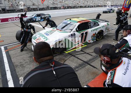 Daniel Hemric (11 ans), pilote NASCAR Xfinty, court pour l'Ambetter Health 200 au New Hampshire Motor Speedway à Loudon NH Banque D'Images