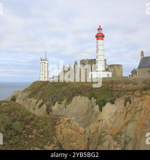 St Matthieu, célèbre phare et ruines d'une église Banque D'Images