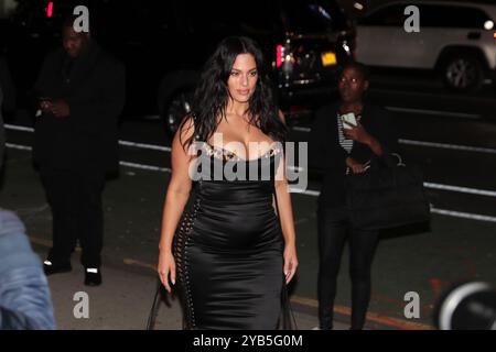 NY, États-Unis. 15 octobre 2024. NEW YORK - 15 OCTOBRE : Ashley Graham assiste au Victoria's secret Fashion Show 2024 après la fête au Crane Club de Chelsea le 15 octobre 2024, à New York. La mannequin a fait tourner les têtes dans un ensemble noir chic alors qu'elle rejoignait d'autres célébrités De La liste pour l'événement glamour. Photo : Giada Papini Rampelotto/EuropaNewswire. (Crédit image : © Luiz Rampelotto/ZUMA Press Wire) USAGE ÉDITORIAL SEULEMENT! Non destiné à UN USAGE commercial ! Banque D'Images