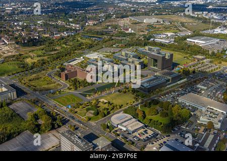 Luftbild, ThyssenKrupp-Hauptquartier und Krupp-Park, Westviertel, Essen, Ruhrgebiet, Nordrhein-Westfalen, Deutschland ACHTUNGxMINDESTHONORARx60xEURO *** vue aérienne, quartier général de ThyssenKrupp et Krupp Park, Westviertel, Essen, région de la Ruhr, Rhénanie du Nord-Westphalie, Allemagne ATTENTIONxMINDESTHONORARx60xEURO Banque D'Images