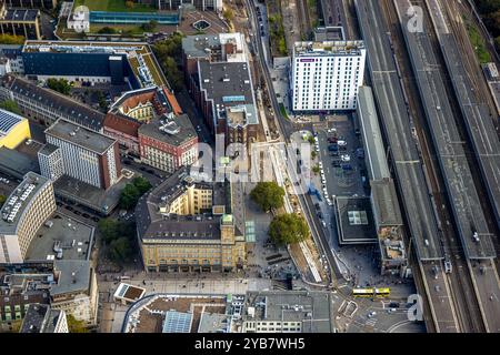 Luftbild, Hbf Hauptbahnhof mit premier Inn Essen City Centre Hotel, Baustelle Willy-Brandt-Platz und Select Hotel Handelshof, Fußgängerzone Kettwiger Straße City, Stadtkern, Essen, Ruhrgebiet, Rhénanie-du-Nord-Westphalie, Deutschland ACHTUNGxMINDESTHONORARx60xEURO *** vue aérienne, gare centrale avec premier Inn Essen City Centre Hotel, chantier Willy Brandt Platz et Select Hotel Handelshof, zone piétonne Kettwiger Straße City, centre-ville, Essen, Ruhr, Rhénanie du Nord-Westphalie, Allemagne ACHTUNGxMINDESTHONORARx60xEURO Banque D'Images