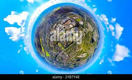 Luftbild, Aldi Nord Campus, Gebäudeform wie das Aldi logo, Eckenbergstraße, Erdkugel, Fisheye Aufnahme, Fischaugen Aufnahme, 360 Grad Aufnahme, petit monde, petite planète, fisheye Bild, Kray, Essen, Ruhrgebiet, Nordrhein-Westfalen, Deutschland ACHTUNGxMINDESTHONORARx60xEURO *** vue aérienne, Aldi Nord Campus, forme du bâtiment comme le logo Aldi, Eckenbergstraße, globe, image fisheye, image à 360 degrés, petit monde, petite planète, image fisheye, Kray, Essen, région de la Ruhr, Rhénanie du Nord-Westphalie, Allemagne ACHTUNGxMINDESTHONORARx60xEURO Banque D'Images