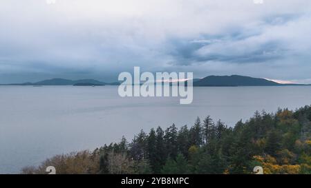 Vue aérienne de Lummi Island, Washington, depuis Dogfish point Banque D'Images