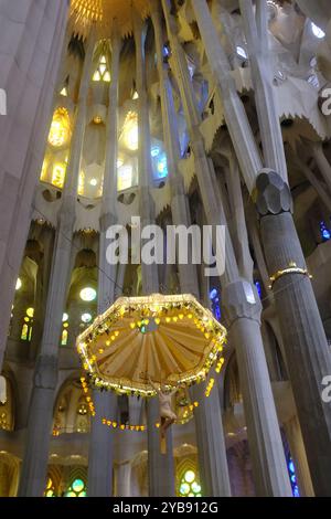 Intérieur de l'église de la Sagrada Familia, 2023. Banque D'Images