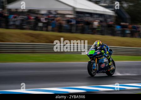 Phillip Island, Victoria, Australie. 18 octobre 2024. Le pilote de Moto2 Italtrans Racing Team DIOGO MOREIRA (10) descend le Gardner Straight lors du Moto2 FP1 vendredi au Qatar Airways Australian Motorcycle Grand Prix 2024. (Crédit image : © James Forrester/ZUMA Press Wire) USAGE ÉDITORIAL SEULEMENT! Non destiné à UN USAGE commercial ! Banque D'Images