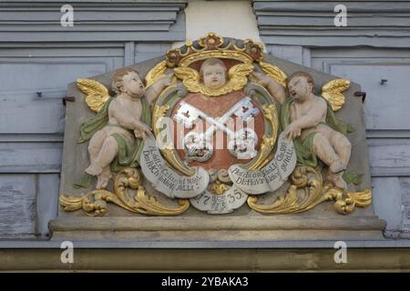 Armoiries historiques dans le centre-ville, Oehringen, Hohenlohe, Heilbronn-Franken, Bade-Wuerttemberg, Allemagne, Europe Banque D'Images