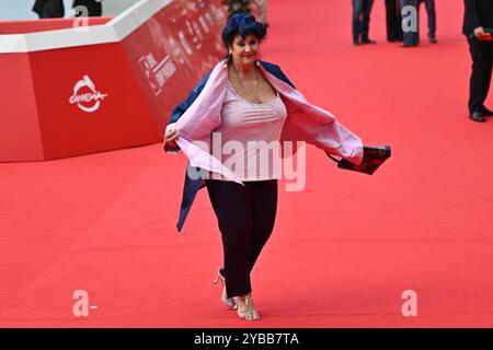 News - TAPIS ROUGE MARKO POLO - 19ème Festival du film de Rome - JOUR 2 Marisa Laurito assiste au tapis rouge lors du 19ème Festival du film de Rome à l'Auditorium Parco Della Musica le 17 octobre 2024 à Rome, Italie.& XA& XA Roma Auditorium Parco della Musica Italie Copyright : xDomenicoxCippitellix/xLiveMediax LPN 1559690 Banque D'Images