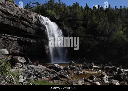 Hidden Falls, Sheaves Cove, Terre-Neuve-et-Labrador, T.-N.-L., Canada Banque D'Images