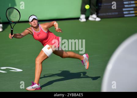 La joueuse américaine Kristina Penickova dans la compétition. Chengdu, China.17th octobre 2024. Les finales juniors de l'ITF World Tennis Tour 2024 se dérouleront au Sichuan International Tennis Center, à Chengdu, dans la province chinoise du Sichuan, le 17 octobre 2024. Crédit : Wang Lei/China News Service/Alamy Live News Banque D'Images