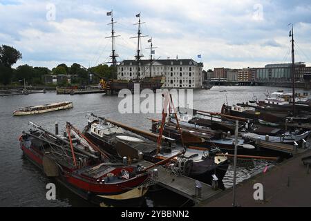 Amsterdam, pays-Bas - 24 août 2024 : le Musée maritime (Het Scheepvaartmuseum), est un musée maritime situé à Amsterdam, aux pays-Bas. Banque D'Images