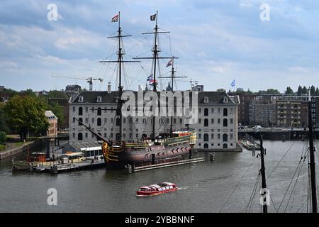 Amsterdam, pays-Bas - 24 août 2024 : le Musée maritime (Het Scheepvaartmuseum), est un musée maritime situé à Amsterdam, aux pays-Bas. Banque D'Images