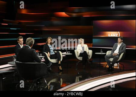 Talkrunde BEI Markus Lanz , ZDF 10/24 Her Andreas Audretsch, Markus Lanz, Tanja Schweiger, Helene Bubrowski und Rüdiger Maas v. Li. AM 16. Oktober 2024 in Markus Lanz , ZDF TV Fernsehen Talkshow Talk Show Deutschland deutsche deutscher Mann Frau Frauen Männer Politik Politiker Grüne Grünen Grünen Bündnis 90 Journalistin Juristin Kommunalpolitikerin Regensburger Landrätin Freie Wähler Sachbuchautor Autor Italien Italien Italien Italienisch Italienisch Italienisch-deutscher modérateur Fotografie Fotograf journaliste journaliste journaliste animateur journaliste auteur-présentateur italien journaliste journaliste journaliste journaliste journaliste auteur-présentateur Banque D'Images