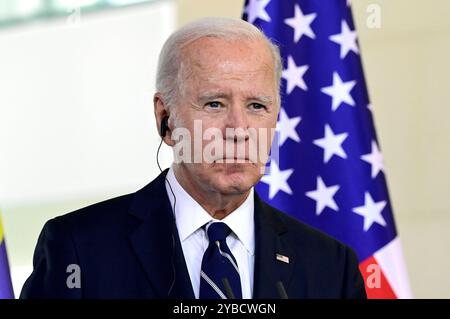 Joe Biden beim Pressestatement nach dem bilateralen Gespräch des amerikanischen Präsidenten mit dem Bundeskanzler im Bundeskanzleramt. Berlin, 18.10.2024 *** Joe Biden lors de la déclaration à la presse après les entretiens bilatéraux entre le président des États-Unis et le chancelier fédéral à la Chancellerie fédérale Berlin, 18 10 2024 Foto:XF.xKernx/xFuturexImagex biden scholz 4308 Banque D'Images