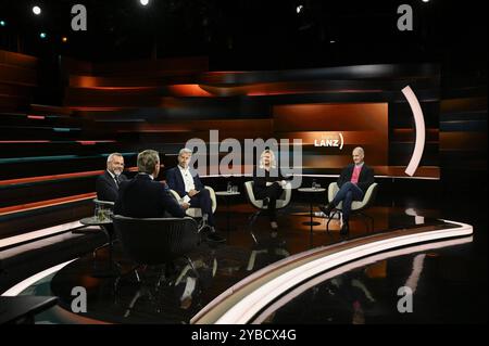 Talkrunde BEI Markus Lanz , ZDF 10/24 Her Michael Roth, Markus Lanz, Boris Palmer, Eva Quadbeck und Christian Mölling v. Li. AM 15. Oktober 2024 in Markus Lanz , ZDF TV Fernsehen Talkshow Talk Show Deutschland deutsche deutscher Mann Frau Männer Politik Politiker SPD Politologe parteilos parteiloser Grüne Grünen Journalistin Redaktionsnetzwerk Verteidigungsexperte Sicherheitsexperte Politikwissenschaftler Militärexperte Deutsche Gesellschaft für Auswärtige Politik DGAP Italien Italien Italienischer Italienischer italienischer Fograftogrator Banque D'Images