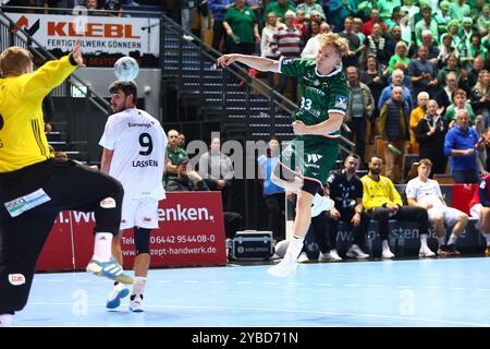 Torwurf von Georg Loewen (Wetzlar) HSG Wetzlar vs HSV Hambourg, Handball, 1. Bundesliga, 17.10.2024 Foto : Rene Weiss/Eibner Banque D'Images