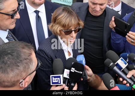 Palerme, Italie. 18 octobre 2024. Processo Open Arms, dichiarazioni dell'avvocato di Salvini Giulia Bongiorno, Palermo Venerdi 18 Ottobre 2024 ( Foto Alberto Lo Bianco/Lapresse)sur la photo L'avocate Giulia Bongiorno quitte le bunker de la prison de Pagliarelli après le discours final du procès des armes ouvertes Palerme Italie vendredi 18 octobre 2024 (photo Alberto Lo Bianco/Lapresse) crédit : LaPagliarelli Live News Banque D'Images