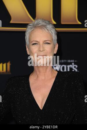 Jamie Lee Curtis au Los Angeles premiere de "Knives Out" qui a eu lieu au Regency Village Theatre de Westwood, USA le 14 novembre 2019. Banque D'Images