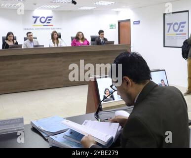 GUARDERAS ABAD CONTENCIOSO ELECTORAL Quito, vendredi 18 octobre 2024 audition orale des preuves et allégations de Juan Esteban Guarderas contre Veronica Abad, devant le Tribunal contentieux électoral, Cuenca dossier de candidature à la mairie juge Ivonne Coloma et Eric Erazo avocat du vice-président photos API Rolando Enriquez Quito Pichincha Ecuador POL GUARDERAS ABAD CONTENCIOSO ELECTORAL c010e71f477bcde96xe3xe3xe3xe3xeXERIX Copyright Banque D'Images